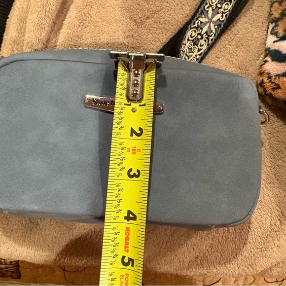 Stone Mountain Guitar Strap Catalina Camera Crossbody bag nubuck used once - Picture 8 of 11